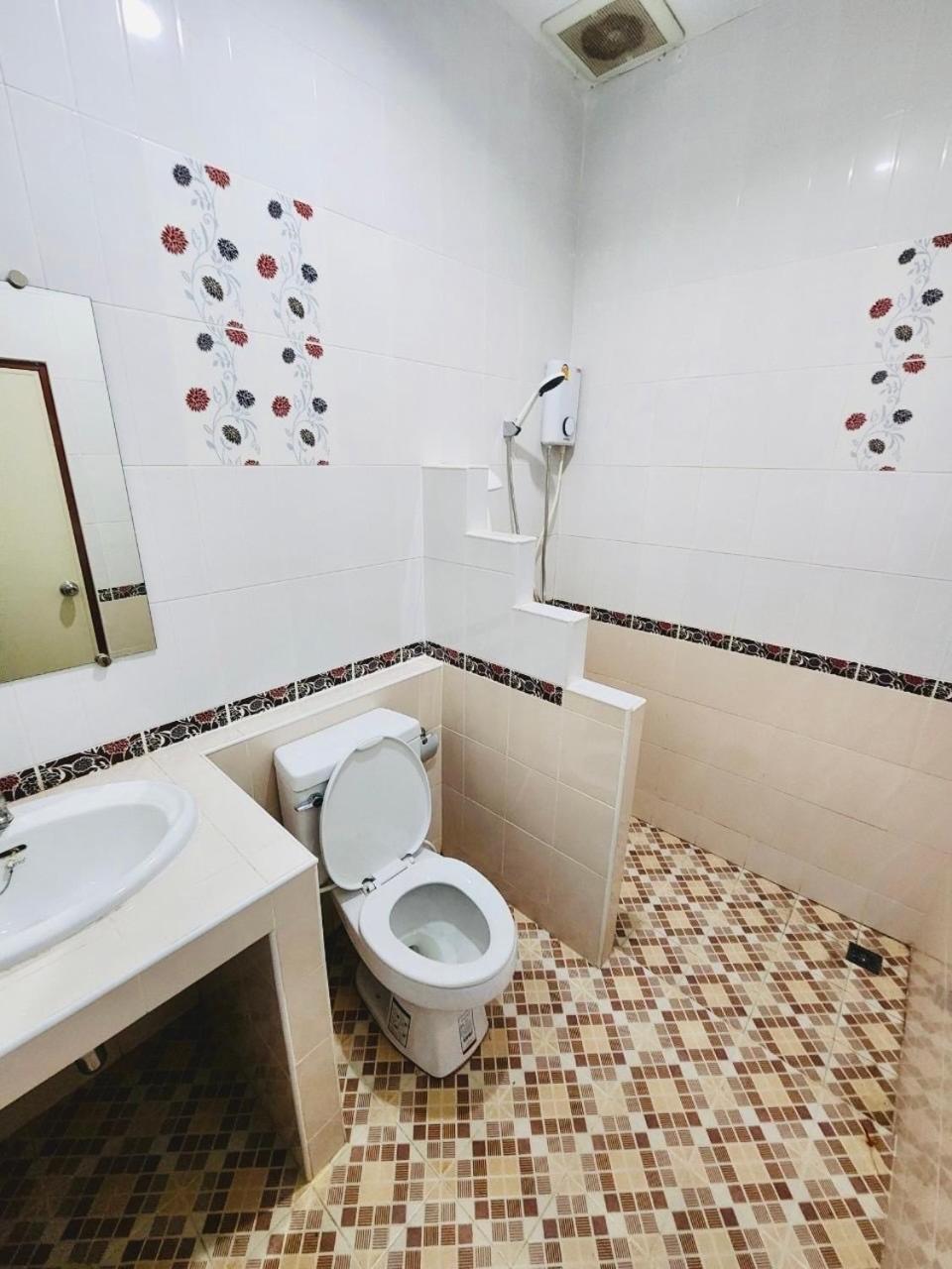 Baan Meen - Vacation Home Ban Huai Phlu Exterior photo